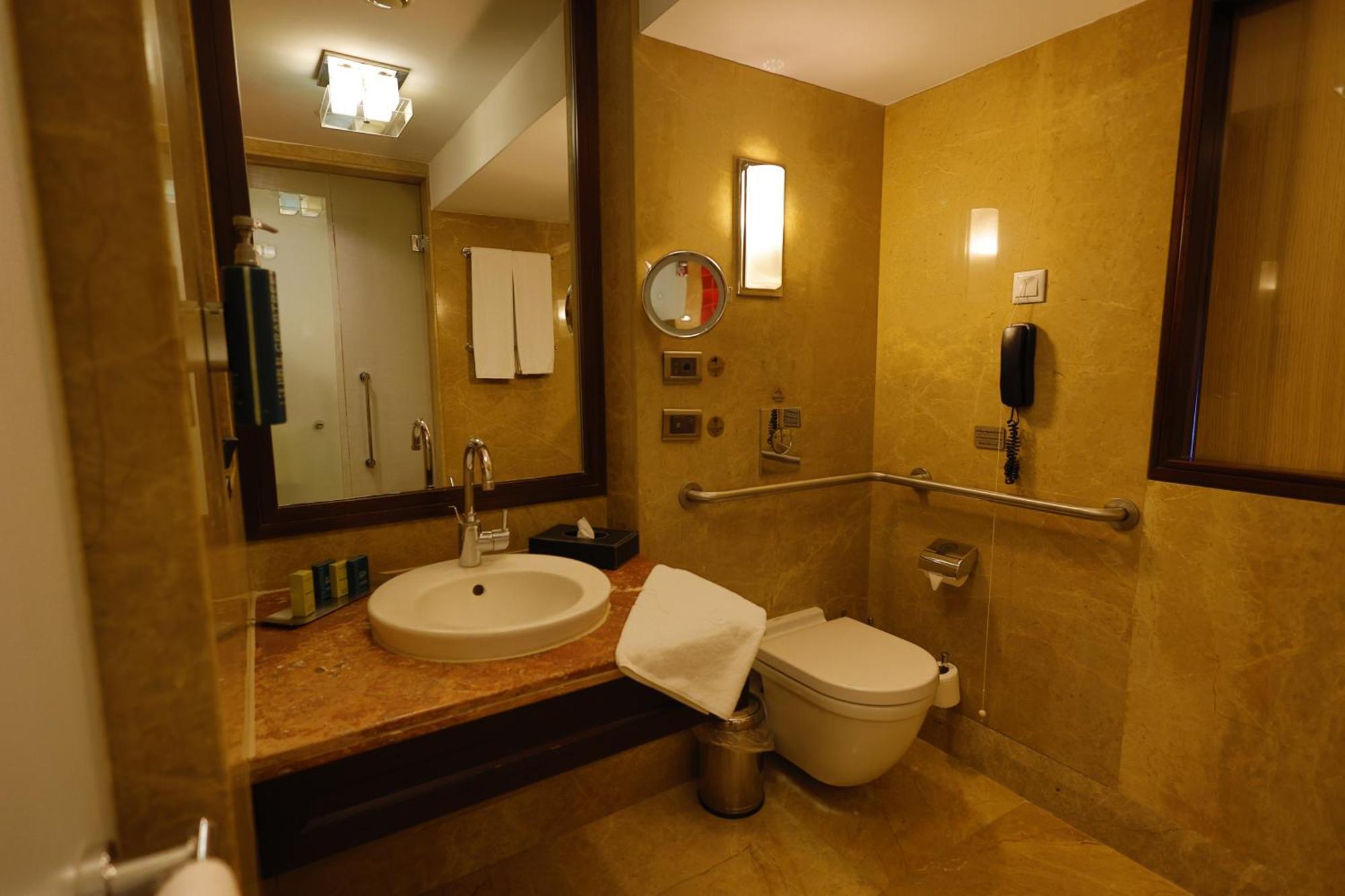 ดับเบิ้ลทรี บาย ฮิลตัน เอวานอส แคปปาโดเซีย Hotel Avanos ภายนอก รูปภาพ